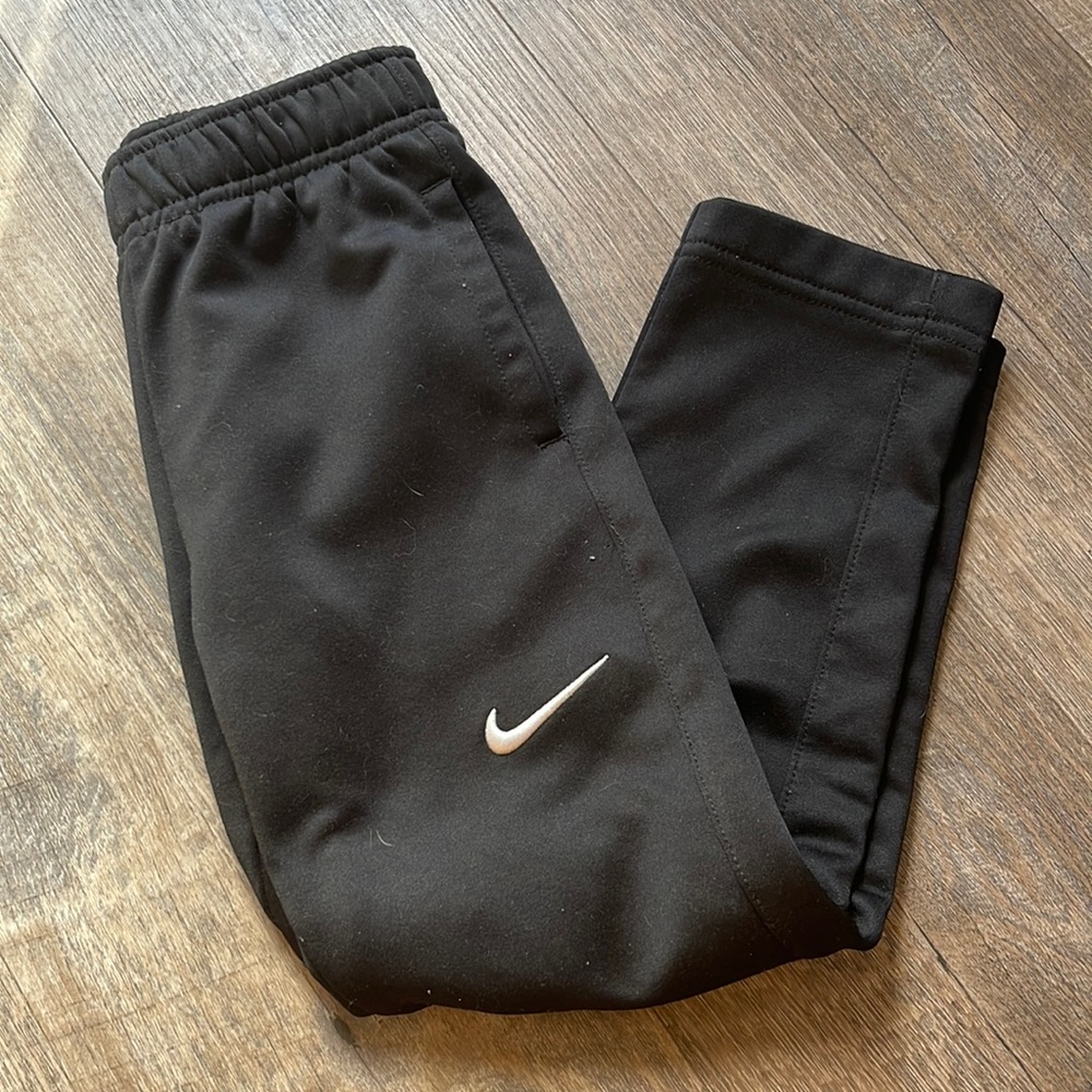 Boys Nike sweat pants